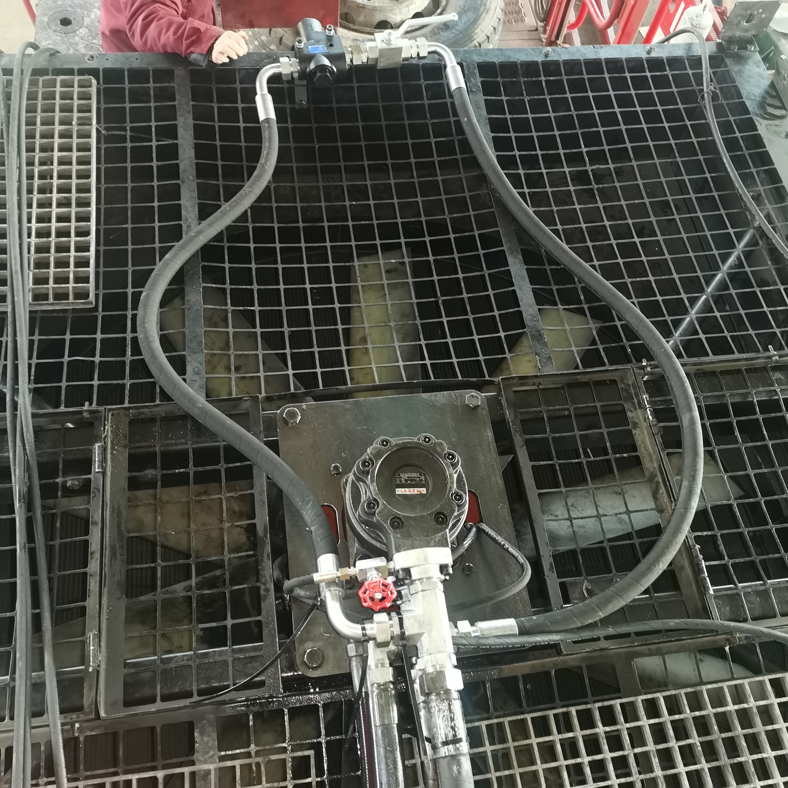 四機產(chǎn)壓裂車倒裝型風(fēng)扇馬達(dá)